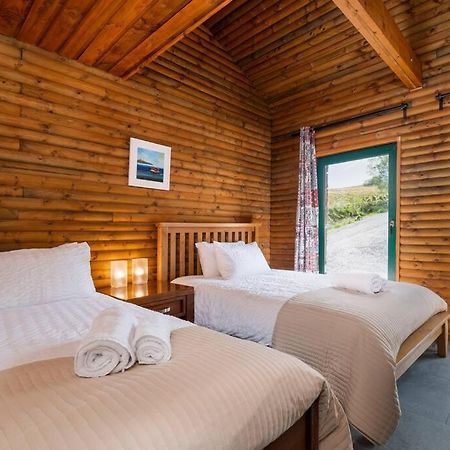 Heather Lodge With Sea And Mountain Views 里南 外观 照片