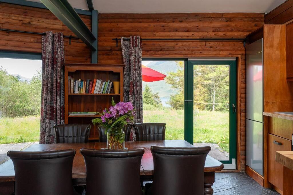 Heather Lodge With Sea And Mountain Views 里南 外观 照片