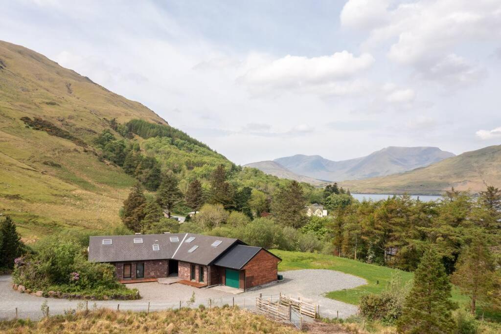 Heather Lodge With Sea And Mountain Views 里南 外观 照片