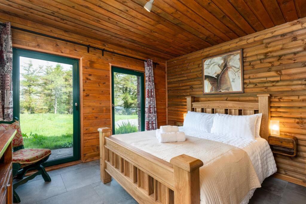 Heather Lodge With Sea And Mountain Views 里南 外观 照片