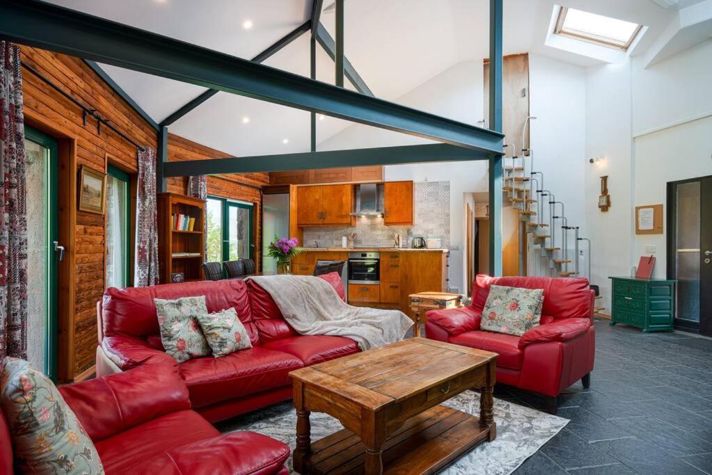 Heather Lodge With Sea And Mountain Views 里南 外观 照片