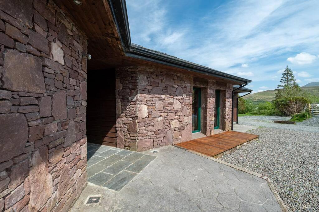Heather Lodge With Sea And Mountain Views 里南 外观 照片