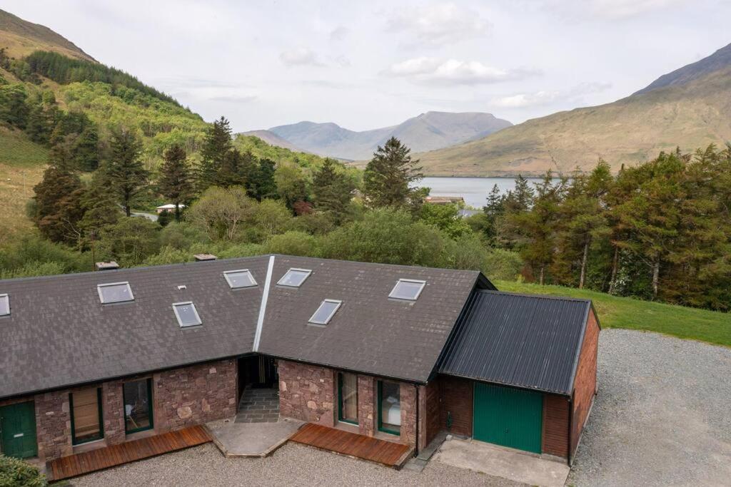 Heather Lodge With Sea And Mountain Views 里南 外观 照片